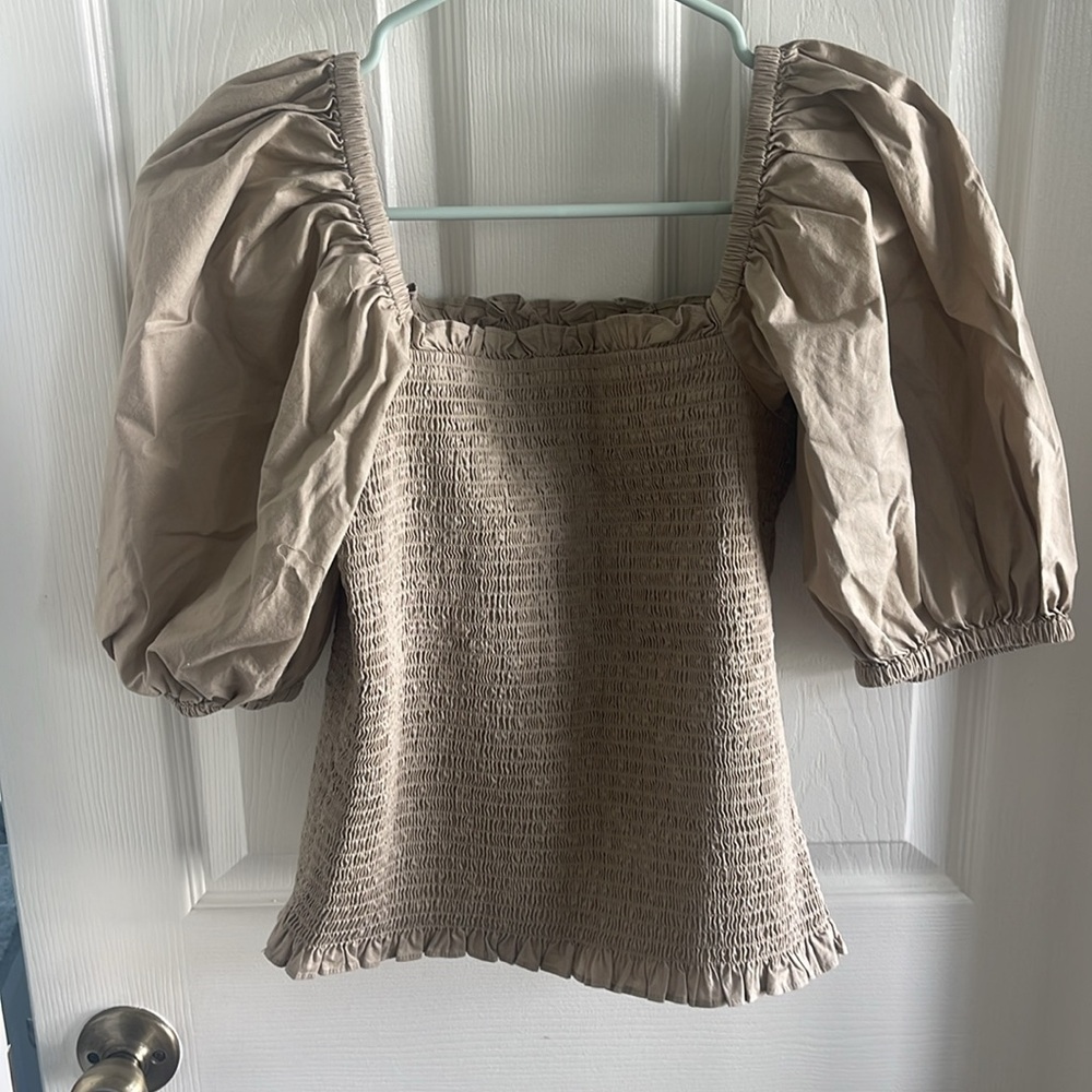Smocked tee - Picture 4 of 6